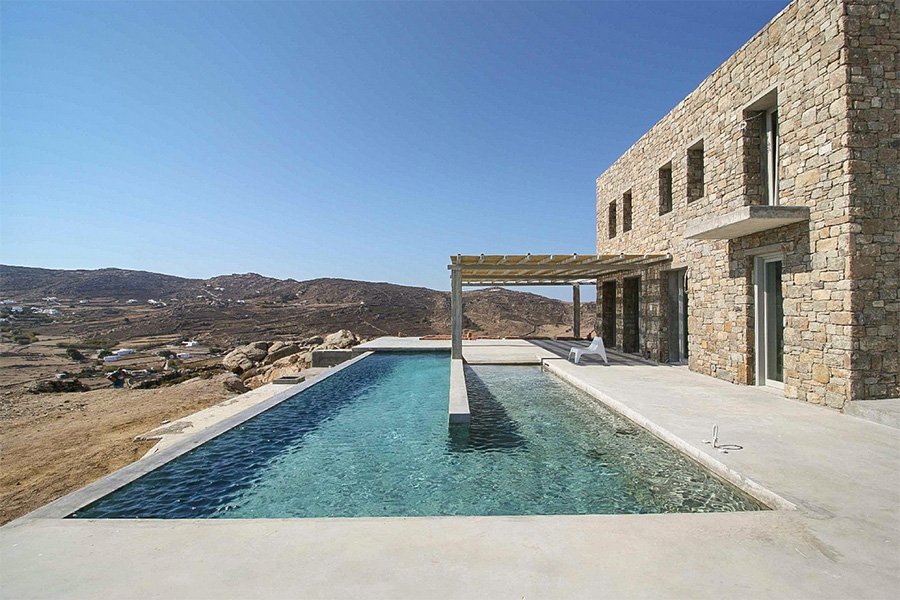 1 image - Pool and Villa